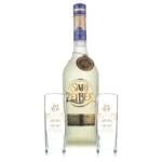Efe Sari Zeybek mit 2 Gläsern