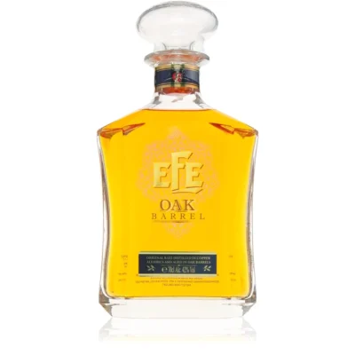 Efe Oak Barrel 0,7 l, Flasche von vorn mit dem Etikett